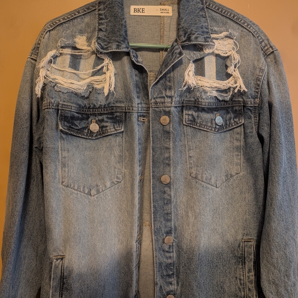 BKE Light Blue Distressed Denim Jacket - Picture 2 of 9